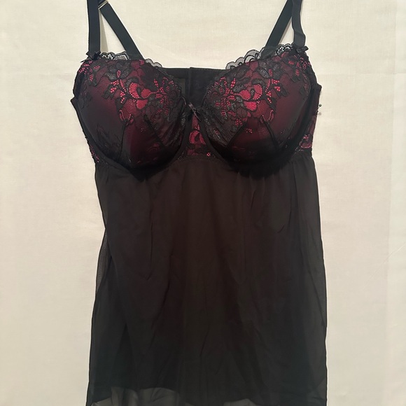 Cacique 42DDD Elegant Black and Red Lace Chemise nightie - Picture 1 of 8